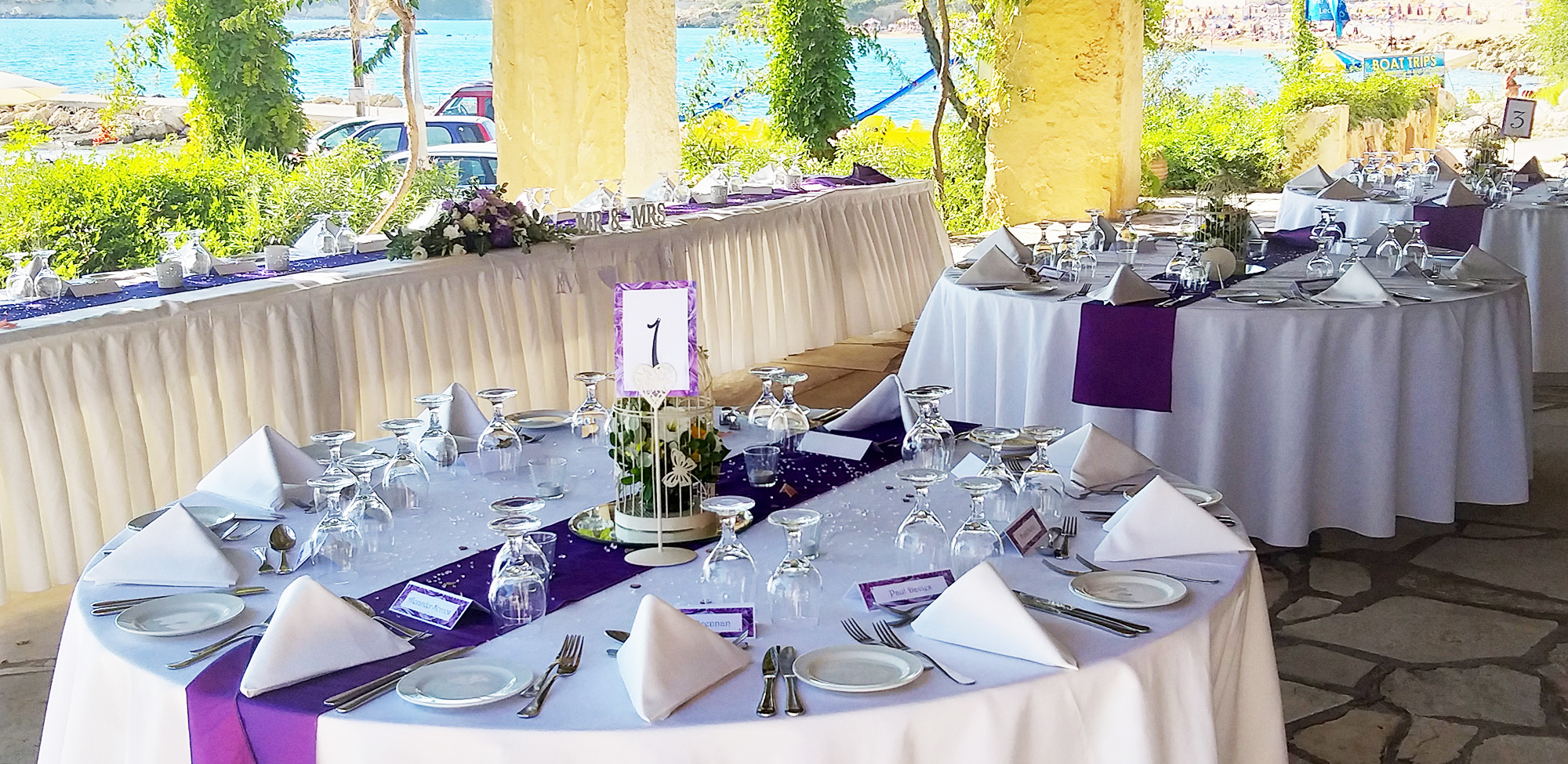 Image: http://www.bookyourweddingday.com/images/media/uploadfiles/Limani set upsmall.jpg